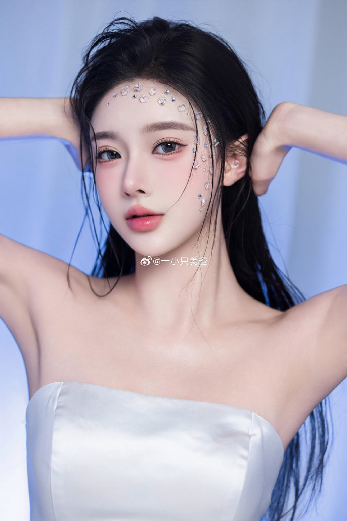 综艺一哥李响现状揭秘：与孙骁骁分手十年，婚姻生活幸福美满